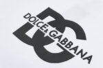 P75 DG/杜嘉班纳 立体硅胶LOGO字母百搭圆领短袖T恤男女同款 吊牌 领标 水洗唛 三标齐全 尺码：S-XXL 颜色：黑色，白色