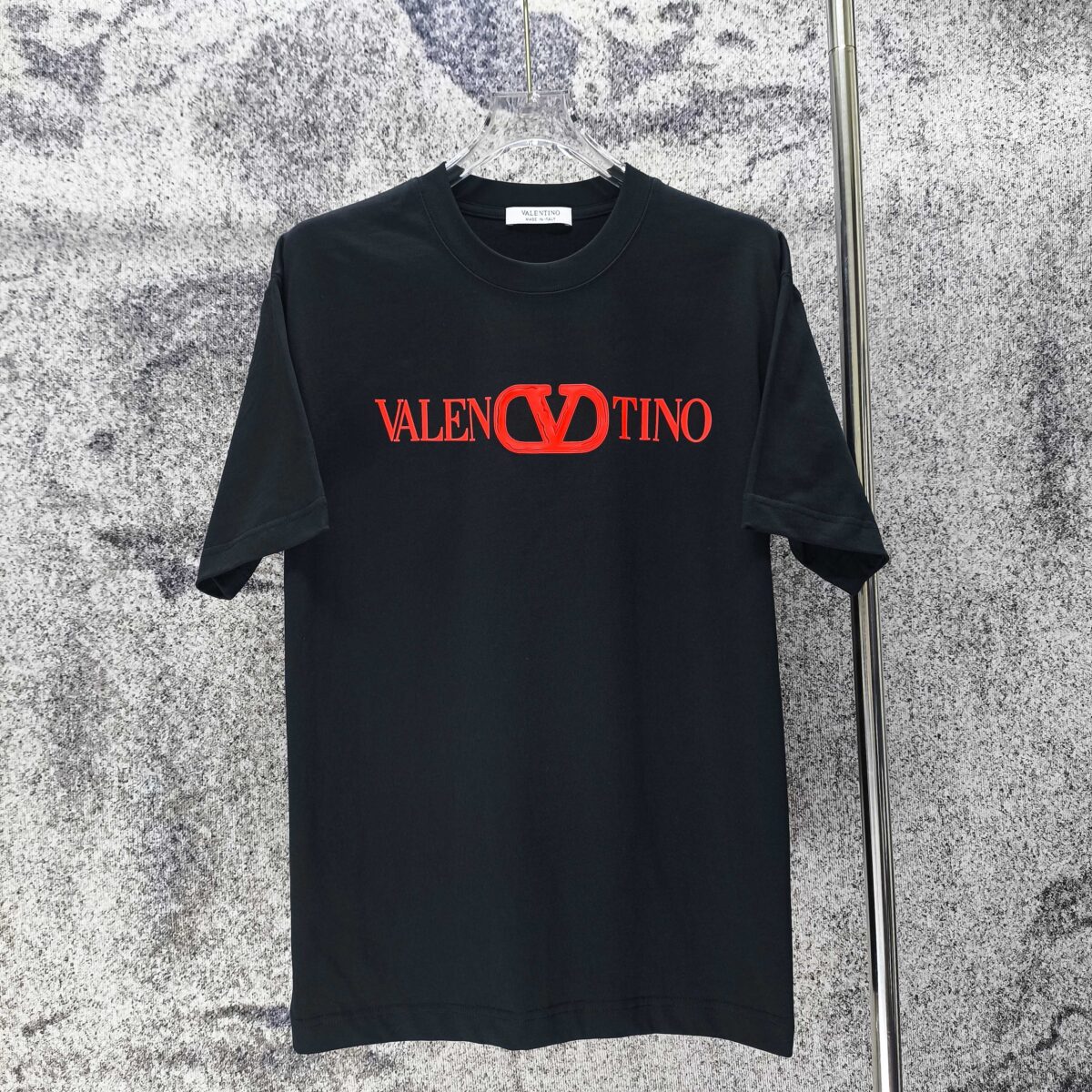 P75 VALEN* 华伦天奴 2026新款 厚板胶短袖t恤 宽松版型男女同款 尺码 S M L XL XXL 黑色 白色