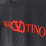 P75 VALEN* 华伦天奴 2026新款 厚板胶短袖t恤 宽松版型男女同款 尺码 S M L XL XXL 黑色 白色
