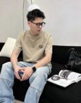 P75 valent*no *华伦 经典刺绣logo字母 《区别通货面料》双纱纯棉上衣 7a抗菌短袖tee 上身十分舒适，男女同款半袖，落肩宽松版型 颜色: 黑色 白色 咖啡色 尺码：S（90-130斤） M（125-150斤） L（135-165斤） XL（160-190斤） XXL（185-220斤）