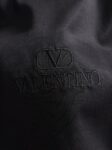 P75 🌸 华伦天奴Valentino（7色可选） 专柜经典爆款 采用天丝棉面料 圆领短袖 简约设计，肌理感强，面料透气凉爽，修身剪裁利落，商务休闲都适配，高级耐看。 尺码：M，L，xL，XXL码 （身高173体重150 穿L码）