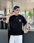 P75 valent*no *华伦天奴，logo字母立体刺绣 《区别通货面料》双纱纯棉上衣 7a抗菌短袖tee 上身十分舒适，男女同款半袖，落肩宽松版型 颜色: 黑色 白色 咖啡色 尺码：S（90-130斤） M（125-150斤） L（135-165斤） XL（160-190斤） XXL（185-220斤）