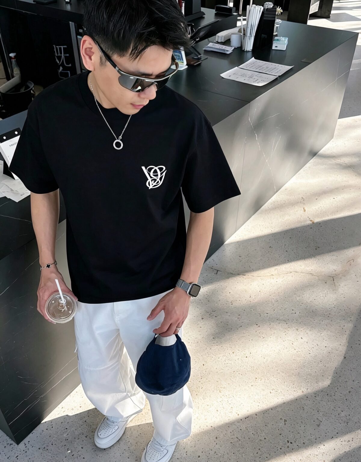 P75 valent*no *华伦天奴，logo字母立体刺绣 《区别通货面料》双纱纯棉上衣 7a抗菌短袖tee 上身十分舒适，男女同款半袖，落肩宽松版型 颜色: 黑色 白色 咖啡色 尺码：S（90-130斤） M（125-150斤） L（135-165斤） XL（160-190斤） XXL（185-220斤）