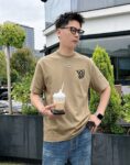 P75 valent*no *华伦天奴，logo字母立体刺绣 《区别通货面料》双纱纯棉上衣 7a抗菌短袖tee 上身十分舒适，男女同款半袖，落肩宽松版型 颜色: 黑色 白色 咖啡色 尺码：S（90-130斤） M（125-150斤） L（135-165斤） XL（160-190斤） XXL（185-220斤）