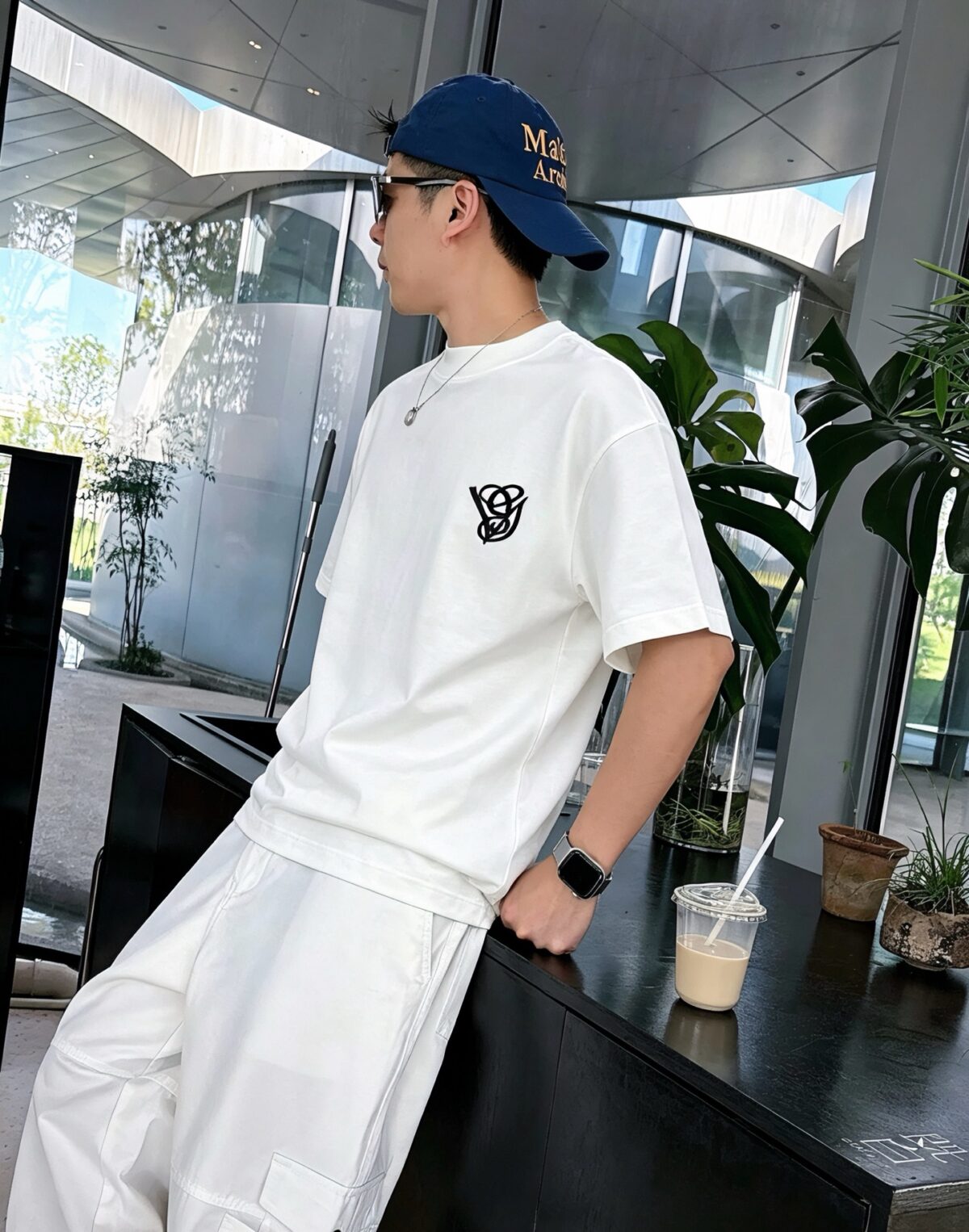 weigou_221952_8_7364e68f03 P75 valent*no *华伦天奴,logo字母立体刺绣 《区别通货面料》双纱纯棉上衣 7a抗菌短袖tee 上身十分舒适,男女同款半袖,落肩宽松版型 颜色: 黑色 白色 咖啡色 尺码:S(90-130斤) M(125-150斤) L(135-165斤) XL(160-190斤) XXL(185-220斤)