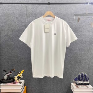 P80 Vale*华伦*天奴 2026春夏新款 字母刺绣logo工艺 双纱定制平纹纯棉面料 短袖T恤 男女同款 颜色：白色 黑色 酒红色 花灰色 尺码： S （90-130斤） M （120-150斤） L （140-165斤） XL （160-180斤） XXL （180-210斤）