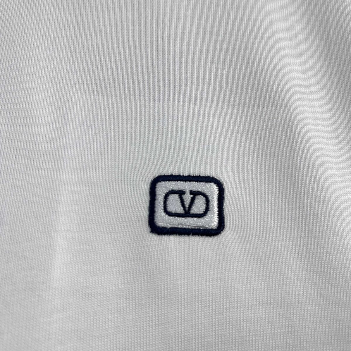P80 Vale*华伦*天奴 2026春夏新款 字母刺绣logo工艺 双纱定制平纹纯棉面料 短袖T恤 男女同款 颜色：白色 黑色 酒红色 花灰色 尺码： S （90-130斤） M （120-150斤） L （140-165斤） XL （160-180斤） XXL （180-210斤）