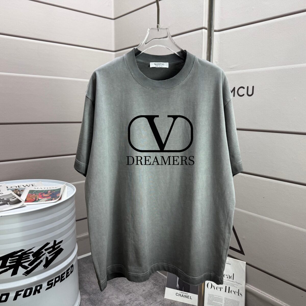P80 VALENTIN* 华伦天*奴 2026春夏新款 洗水磨破320克圆领短袖tee 男女同款宽松版 颜色 :洗水黑 洗水白 洗水灰 洗水紫色 尺码 :S M L XL XXL 尺码： S （90-130斤） M （120-150斤） L （140-165斤） XL （160-180斤） XXL （180-210斤）