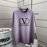P80 VALENTIN* 华伦天*奴 2026春夏新款 洗水磨破320克圆领短袖tee 男女同款宽松版 颜色 :洗水黑 洗水白 洗水灰 洗水紫色 尺码 :S M L XL XXL 尺码： S （90-130斤） M （120-150斤） L （140-165斤） XL （160-180斤） XXL （180-210斤）