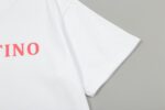 P80 Valentino/华伦天奴 立体硅胶Logo字母简约百搭短袖T恤男女同款 吊牌 领标 水洗唛 三标齐全 定织定染280克精梳棉面料 尺码：S-XXL 颜色：黑色，白色