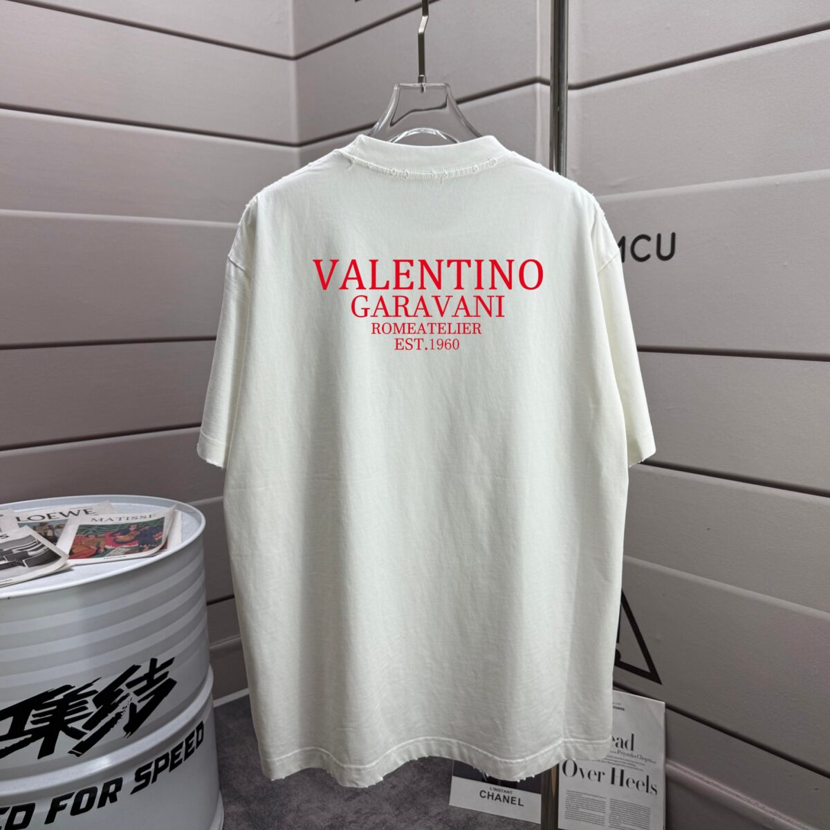 weigou_222736_1_0c550339d8 P80 VALENTIN* 华伦天*奴 2026春夏新款 洗水磨破320克圆领短袖tee 男女同款宽松版 颜色 :洗水黑 洗水白 洗水灰 褐色 尺码 :S M L XL XXL 尺码: S (90-130斤) M (120-150斤) L (140-165斤) XL (160-180斤) XXL (180-210斤)
