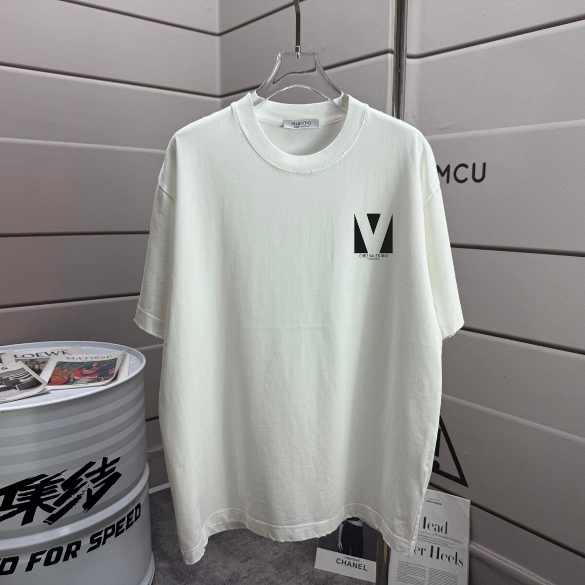 P80 VALENTIN* 华伦天*奴 2026春夏新款 洗水磨破320克圆领短袖tee 男女同款宽松版 颜色 :洗水黑 洗水白 洗水灰 褐色 尺码 :S M L XL XXL 尺码： S （90-130斤） M （120-150斤） L （140-165斤） XL （160-180斤） XXL （180-210斤）