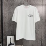 P80 𝙉𝙚𝙬⚜️华伦天奴》 2026春夏新款短袖T恤重磅纯棉 印花烫钻立体压胶个性款 颜色：白色 粉色 黑色 码数：S M L XL XXL