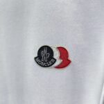P70 MONCLE* 蒙口* 2026新款 刺绣章仔logo 短袖t恤 宽松版型男女同款 尺码 S M L XL XXL 黑色 白色 藏青色 灰色