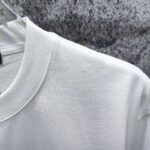 P70 MONCLE* 蒙口* 2026新款 刺绣章仔logo 短袖t恤 宽松版型男女同款 尺码 S M L XL XXL 黑色 白色 藏青色 灰色