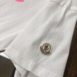 P75 💥 MON 蒙口 春夏新品龙年限定情侣款T恤，时尚休闲圆领短袖，采用进口原版科技面料，顶级印花工艺图案，独特设计，档次极高，舒适透气，上身时尚帅气👍 颜色：黑色 白色 码数：M-3XL（下单请报身高体重）