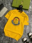 P70 品牌： 蒙口 (胖子福音)原单男士休闲短袖T恤，2026春夏新品，定制胸前顶级logo 工艺、搭配整件细节 品质及剪裁设计都堪称一流，定制进口丝光棉面料！型格十足，配色轻熟百搭。M-5XL(穿到220斤)