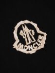 P80 MONCLER蒙口26SS徽标胶浆印花舒适合身圆领短袖T恤 ●胶浆印花 ●模板刺绣 ●定制1：1袖标 ●定制1：1商标 ●合身版型 ●尺码：S M L XL