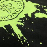 weigou_224210_4_e1584968cf P75 💥 MONCLER 蒙口 夏季新款圆领短袖T恤!270克重磅高端纯棉面料,手感质感都极完美!修身裁剪设计干净利落!时尚又好看!走线做工非常精致!版型效果超赞!而且透气性能超强!任何年龄阶段都可轻松驾驭,男士衣橱里必备的单品。 颜色: 米白 黑色 码数:M-3XL (下单请报身高体重)