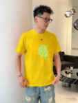 P70 品牌： 蒙口 (胖子福音)原单男士休闲短袖T恤，2026春夏新品，定制胸前顶级logo 工艺、搭配整件细节 品质及剪裁设计都堪称一流，定制进口丝光棉面料！型格十足，配色轻熟百搭。M-5XL(穿到220斤)