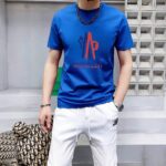 P70 品牌： 蒙口 (胖子福音)原单男士休闲短袖T恤，2026春夏新品，定制胸前顶级logo 工艺、搭配整件细节 品质及剪裁设计都堪称一流，定制进口丝光棉面料！型格十足，配色轻熟百搭。M-5XL(穿到220斤)
