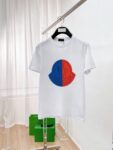 P70 品牌： 蒙口 (胖子福音)原单男士休闲短袖T恤，2026春夏新品，定制胸前顶级logo 工艺、搭配整件细节 品质及剪裁设计都堪称一流，定制进口丝光棉面料！型格十足，配色轻熟百搭。M-5XL(穿到220斤)