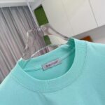 P70 Moncle* 蒙口2026夏季新款 个性logo印花 定制面料300 短袖t恤 男女同款 尺码：S M L XL XXL 五个码 颜色：黑色 白色 绿色 紫色
