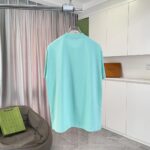 P70 Moncle* 蒙口2026夏季新款 个性logo印花 定制面料300 短袖t恤 男女同款 尺码：S M L XL XXL 五个码 颜色：黑色 白色 绿色 紫色