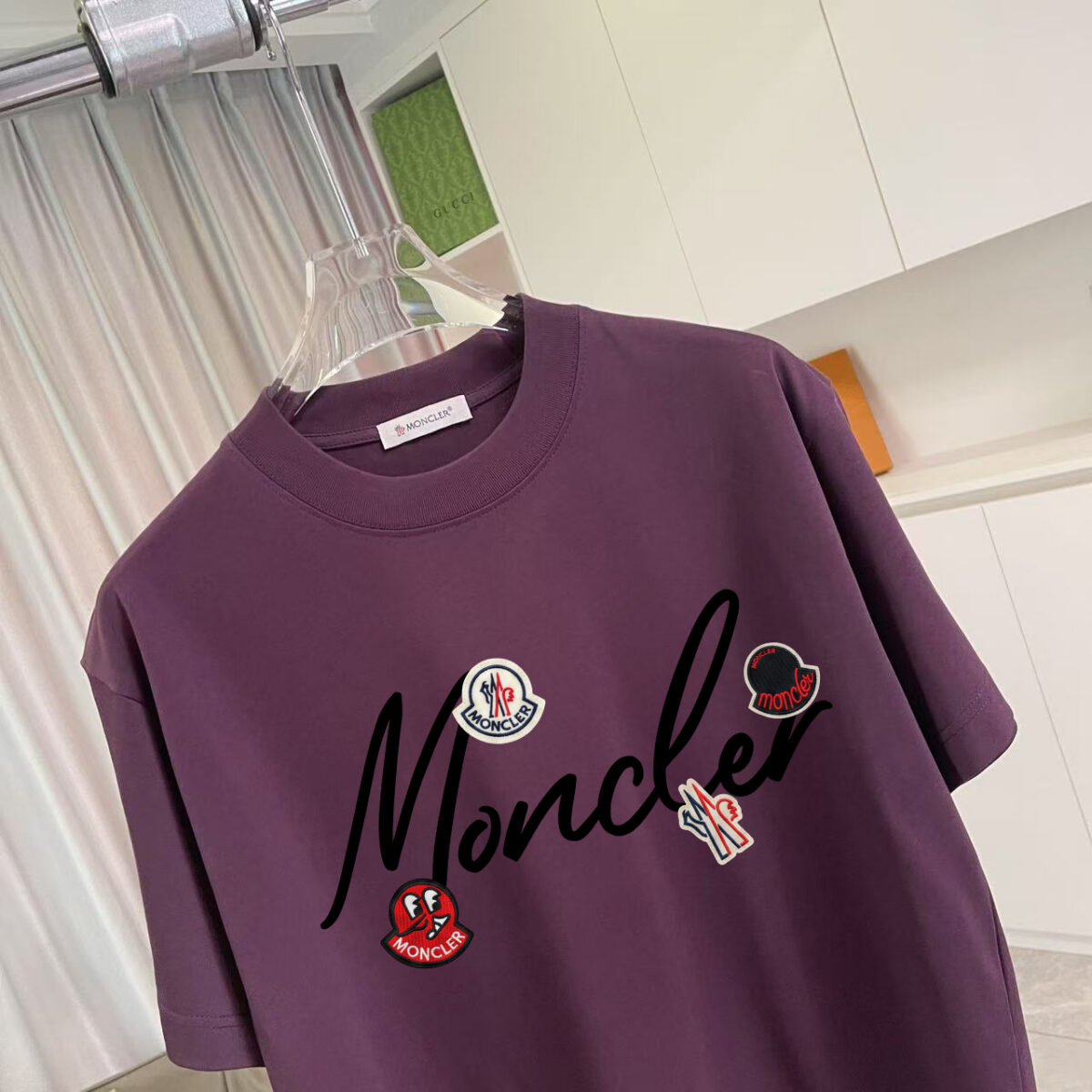 P70 Moncle* 蒙口2026夏季新款 个性logo印花 定制面料300 短袖t恤 男女同款 尺码：S M L XL XXL 五个码 颜色：黑色 白色 绿色 紫色