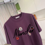 P70 Moncle* 蒙口2026夏季新款 个性logo印花 定制面料300 短袖t恤 男女同款 尺码：S M L XL XXL 五个码 颜色：黑色 白色 绿色 紫色