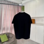 P70 Moncle* 蒙口2026夏季新款 个性logo印花 定制面料300 短袖t恤 男女同款 尺码：S M L XL XXL 五个码 颜色：黑色 白色 绿色 紫色