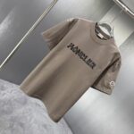 P70 MONCL* 蒙口* 2026春夏新款短袖T恤 定制纯棉字母logo 美丽绒 颜色：黑色 白色 深蓝 棕色 码数：S M L XL XXL