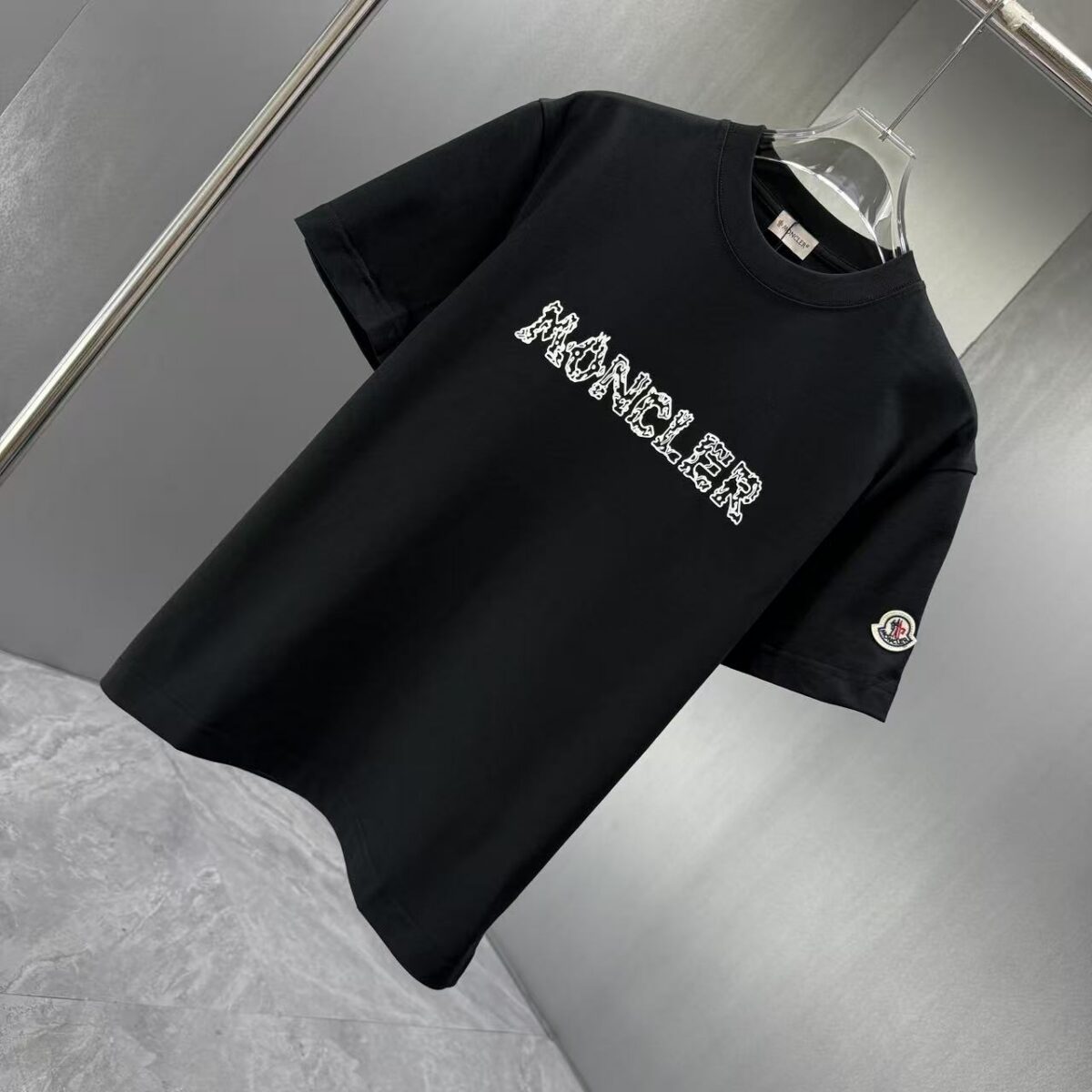P70 MONCL* 蒙口* 2026春夏新款短袖T恤 定制纯棉字母logo 美丽绒 颜色：黑色 白色 深蓝 棕色 码数：S M L XL XXL