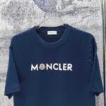 weigou_225265_2_146d623594 P75 MONCLE* 蒙口* 2026新款 厚板胶➕章仔logo 短袖t恤 宽松版型男女同款 尺码 S M L XL XXL 黑色 白色 藏青色 灰色