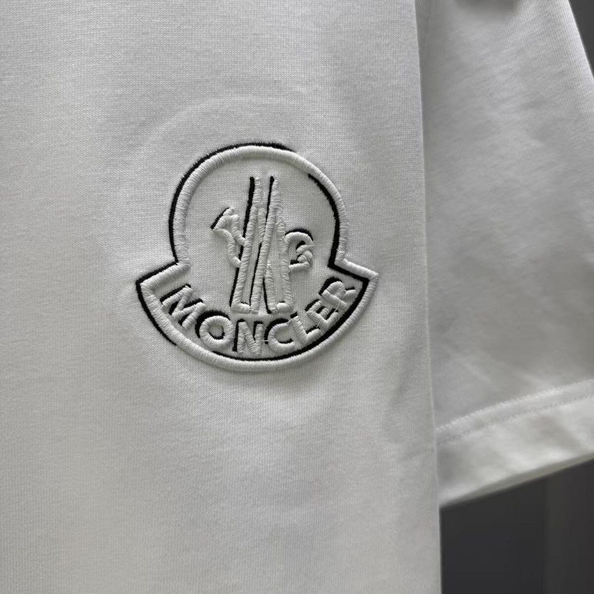 P80 MONCL* 蒙口* 2026春夏新款短袖T恤 定制纯棉字母logo 刺绣 颜色：黑色 白色 深蓝 码数：S M L XL XXL