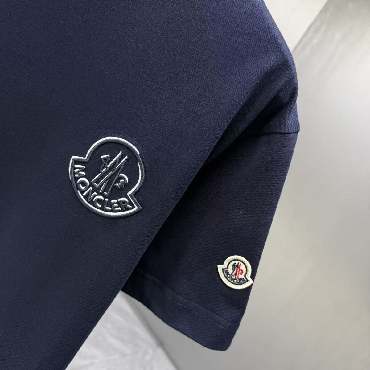 P80 MONCL* 蒙口* 2026春夏新款短袖T恤 定制纯棉字母logo 刺绣 颜色：黑色 白色 深蓝 码数：S M L XL XXL