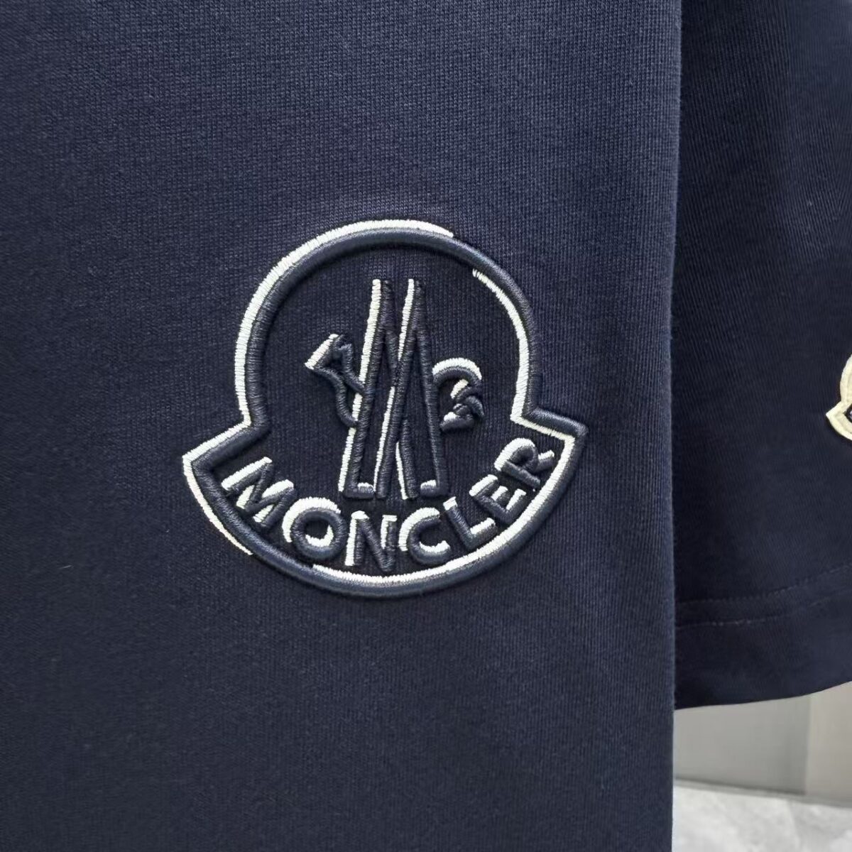 P80 MONCL* 蒙口* 2026春夏新款短袖T恤 定制纯棉字母logo 刺绣 颜色：黑色 白色 深蓝 码数：S M L XL XXL