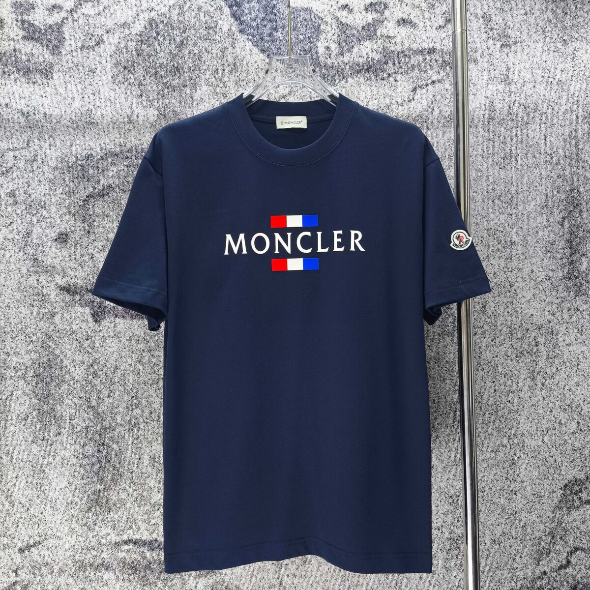 weigou_225708_1_45cab9134f P75 MONCLE* 蒙口* 2026新款 立体厚板胶logo 短袖t恤 宽松版型男女同款 尺码 S M L XL XXL 黑色 白色 藏青色