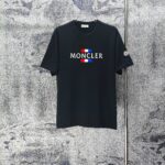 P75 MONCLE* 蒙口* 2026新款 立体厚板胶logo 短袖t恤 宽松版型男女同款 尺码 S M L XL XXL 黑色 白色 藏青色
