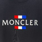 P75 MONCLE* 蒙口* 2026新款 立体厚板胶logo 短袖t恤 宽松版型男女同款 尺码 S M L XL XXL 黑色 白色 藏青色