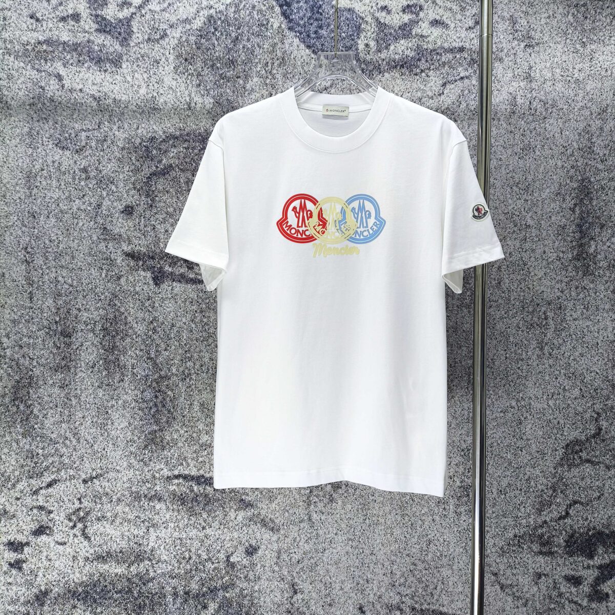 P75 MONCLE* 蒙口* 2026新款 立体厚板胶logo 短袖t恤 宽松版型男女同款 尺码 S M L XL XXL 黑色 白色 藏青色