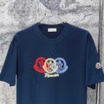 P75 MONCLE* 蒙口* 2026新款 立体厚板胶logo 短袖t恤 宽松版型男女同款 尺码 S M L XL XXL 黑色 白色 藏青色