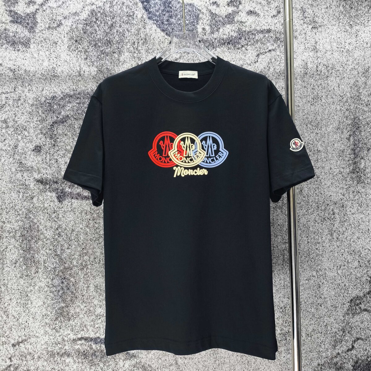 P75 MONCLE* 蒙口* 2026新款 立体厚板胶logo 短袖t恤 宽松版型男女同款 尺码 S M L XL XXL 黑色 白色 藏青色
