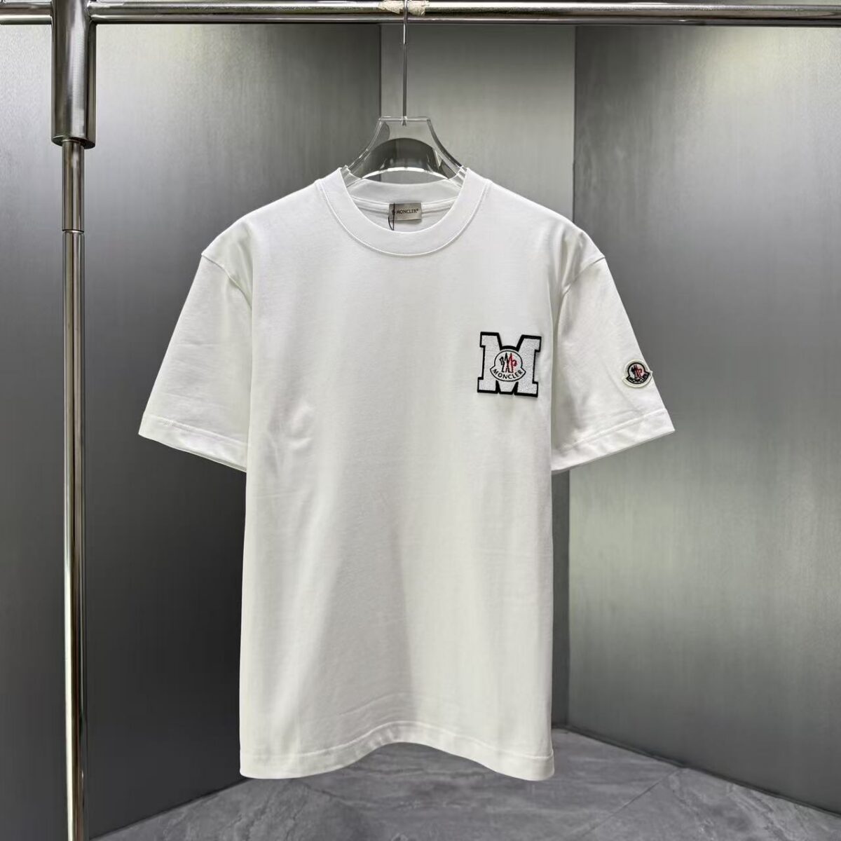 P75 MONCL* 蒙口* 2026春夏新款短袖T恤 定制纯棉字母logo 刺绣 颜色：黑色 白色 深蓝 巧色 码数：S M L XL XXL