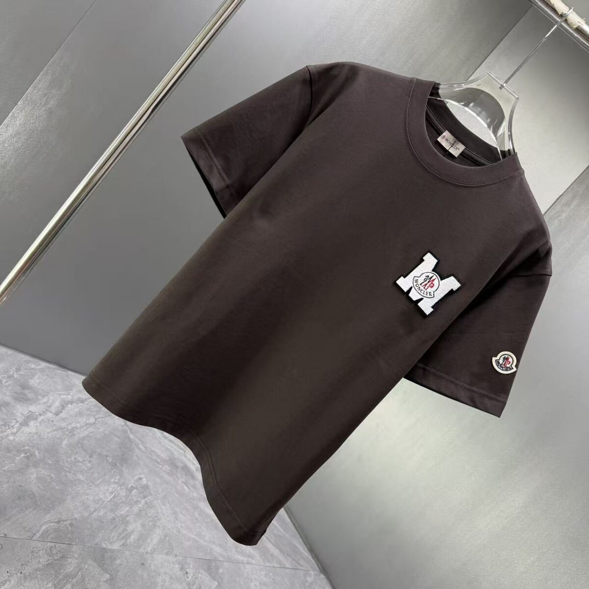 P75 MONCL* 蒙口* 2026春夏新款短袖T恤 定制纯棉字母logo 刺绣 颜色：黑色 白色 深蓝 巧色 码数：S M L XL XXL