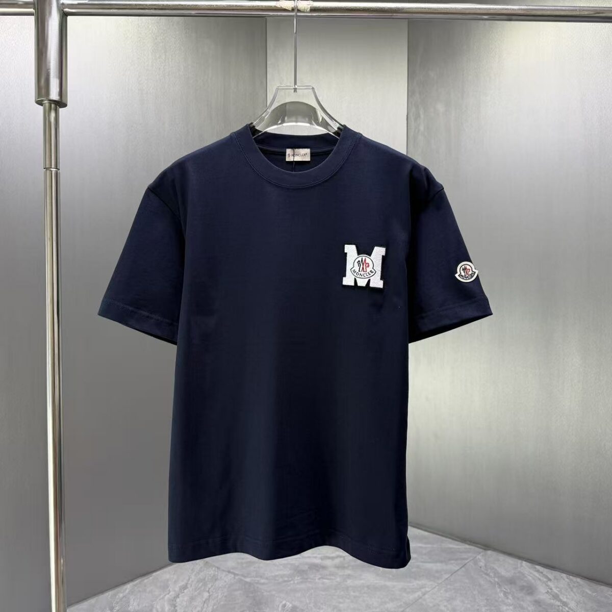 P75 MONCL* 蒙口* 2026春夏新款短袖T恤 定制纯棉字母logo 刺绣 颜色：黑色 白色 深蓝 巧色 码数：S M L XL XXL