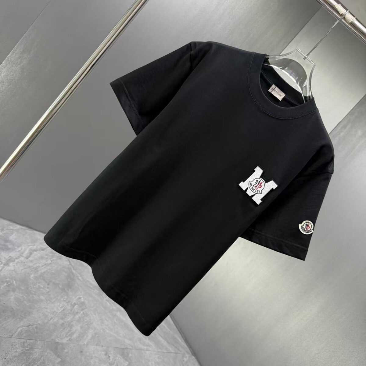 P75 MONCL* 蒙口* 2026春夏新款短袖T恤 定制纯棉字母logo 刺绣 颜色：黑色 白色 深蓝 巧色 码数：S M L XL XXL