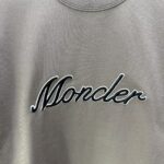 P75 MONCL* 蒙口* 2026春夏新款短袖T恤 定制纯棉字母logo 刺绣 颜色：黑色 白色 深蓝 棕色 码数：S M L XL XXL
