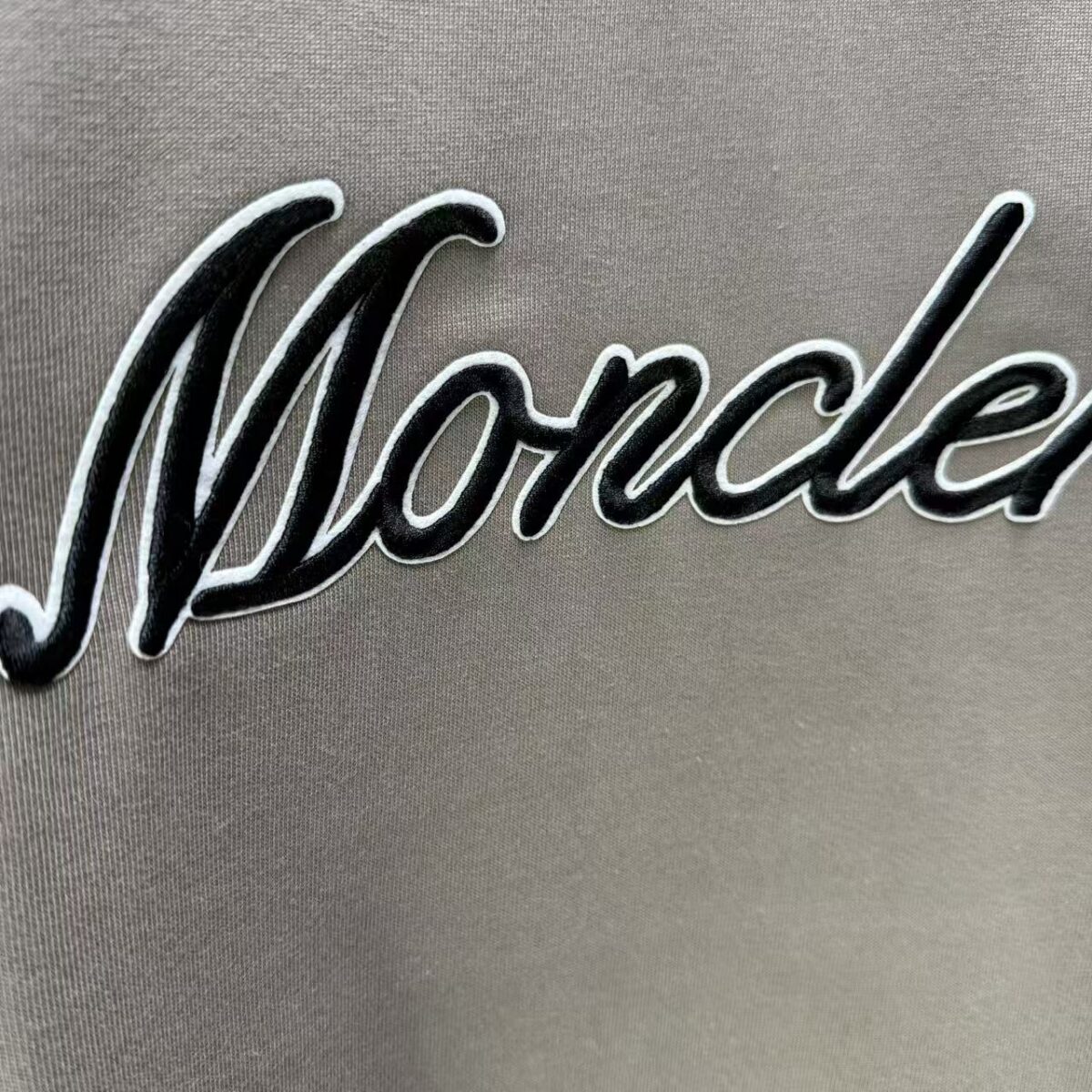 P75 MONCL* 蒙口* 2026春夏新款短袖T恤 定制纯棉字母logo 刺绣 颜色：黑色 白色 深蓝 棕色 码数：S M L XL XXL
