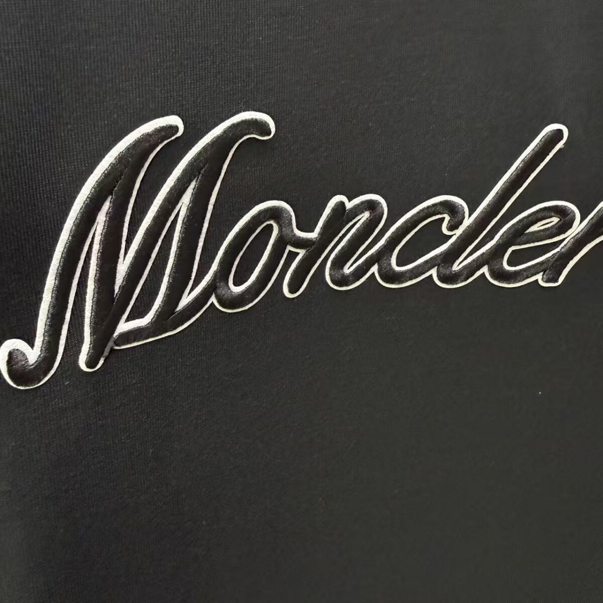 P75 MONCL* 蒙口* 2026春夏新款短袖T恤 定制纯棉字母logo 刺绣 颜色：黑色 白色 深蓝 棕色 码数：S M L XL XXL
